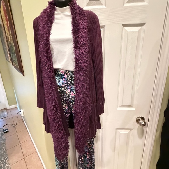 Pretty Angel Sweaters - Women's Purple Open Front w/A FauxFur Collar Knitted Cardigan Sweater Midlength